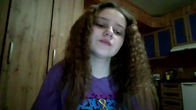 Snapshot of Little_shygirl chatting on February 10, 3:54 am Little shygirl online show from February 10, 3:54 am