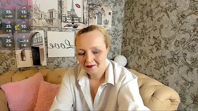 Snapshot of Karen_Villis chatting on January 11, 1:05 pm Karen Villis online show from January 11, 1:05 pm