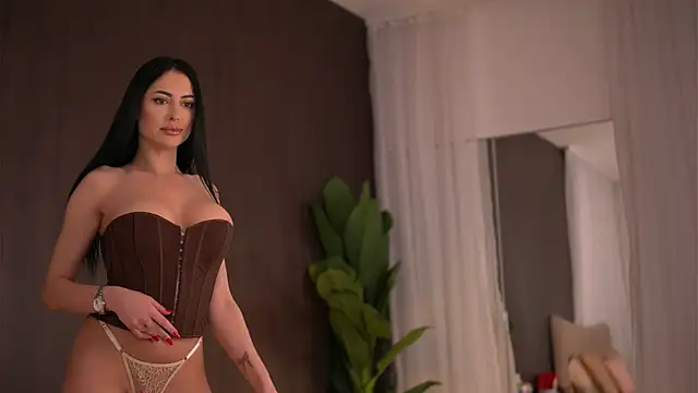 ChloeDevine online show from May 5, 4:31 am