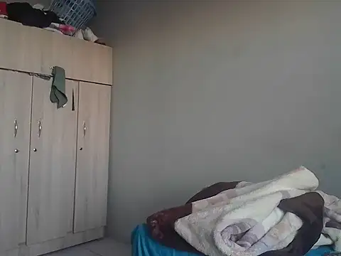 Snapshot of mydickbedarkandthick chatting on February 25, 4:22 am mydickbedarkandthick online show from February 25, 4:22 am