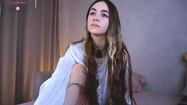 CupSizeGirl online show from October 11, 2:48 pm