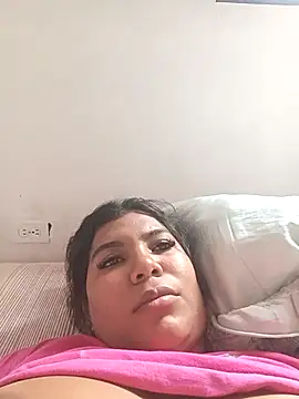 Snapshot of kalifa3210 chatting on January 15, 4:11 pm kalifa3210 online show from January 15, 4:11 pm