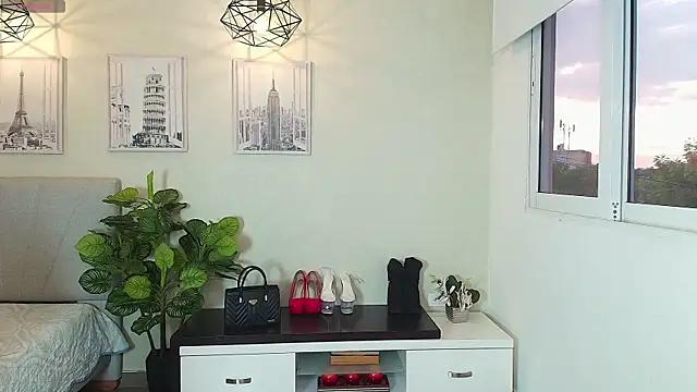 Snapshot of _Victoria_Collins chatting on October 4, 11:08 am  Victoria Collins online show from October 4, 11:08 am