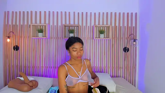 Snapshot of ciara_blake chatting on February 22, 7:34 pm ciara blake online show from February 22, 7:34 pm