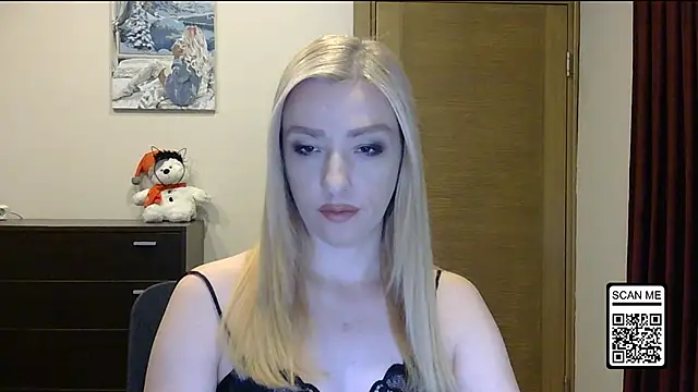 Wild Silk Desire online show from December 2, 3:40 pm