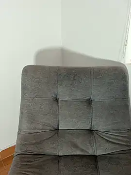 Snapshot of bluum chatting on February 16, 10:17 pm bluum online show from February 16, 10:17 pm