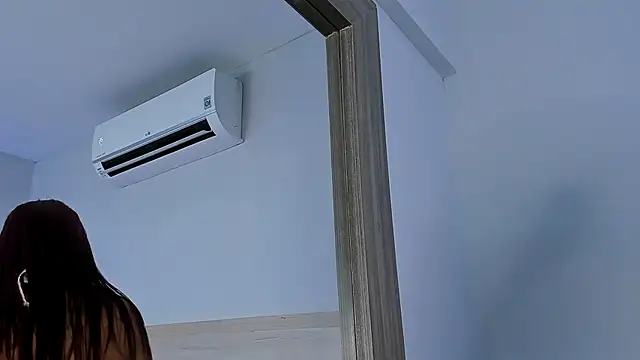 Snapshot of ZoeMorris chatting on October 18, 11:33 am ZoeMorris online show from October 18, 11:33 am