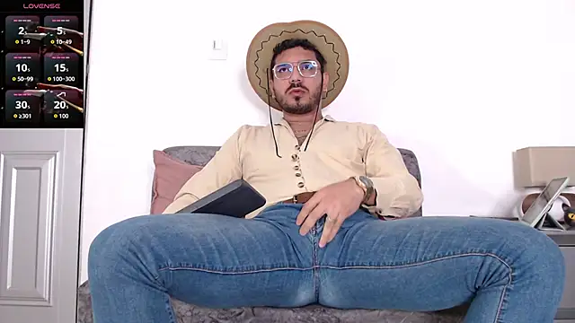 samuelcoopeer online show from December 20, 4:03 pm