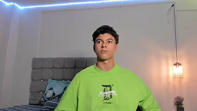 Santy Stump online show from December 22, 9:23 pm