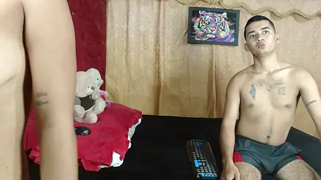 CasAndTom online show from October 26, 1:22 am