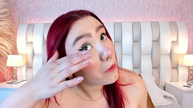 Snapshot of valt_ chatting on October 11, 7:01 pm valt online show from October 11, 7:01 pm