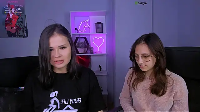 jeren smile online show from November 18, 9:19 pm