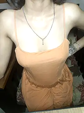 Isha Sax online show from September 15, 7:25 pm