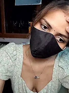 Isha Sax online show from February 18, 8:27 pm