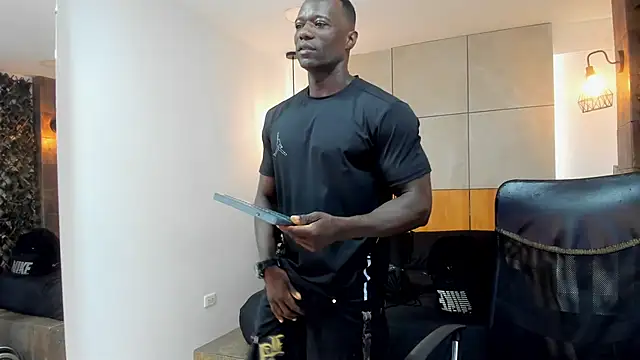 MarcusBlack  online show from December 3, 11:52 am