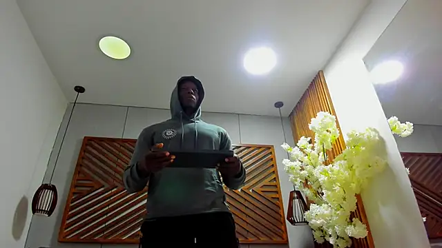 MarcusBlack  online show from May 9, 1:27 pm