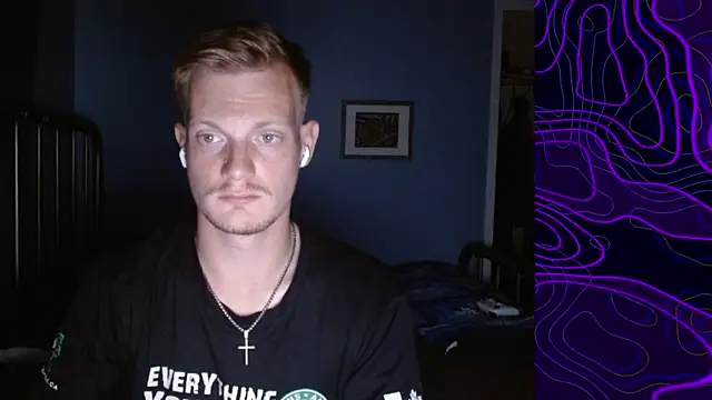 Snapshot of lustylyndon chatting on September 19, 5:09 am lustylyndon online show from September 19, 5:09 am