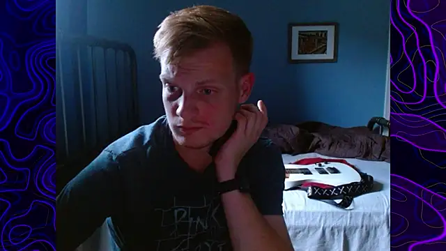 Snapshot of lustylyndon chatting on October 7, 10:51 pm lustylyndon online show from October 7, 10:51 pm