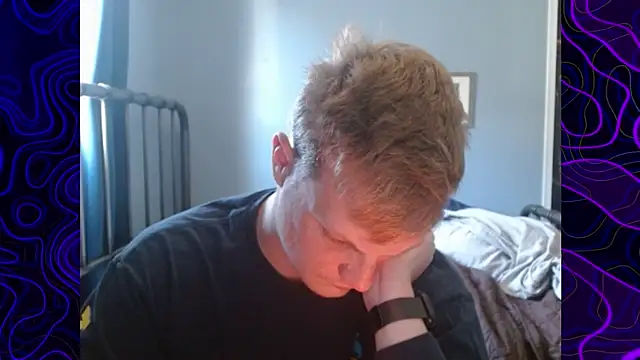 Snapshot of lustylyndon chatting on October 19, 9:59 pm lustylyndon online show from October 19, 9:59 pm