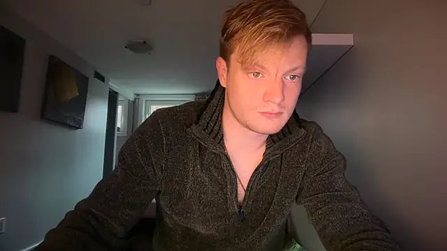 lustylyndon online show from March 19, 4:11 pm