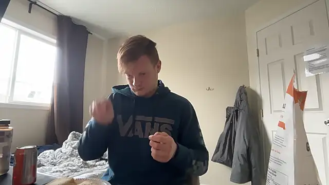 lustylyndon online show from March 24, 5:18 pm