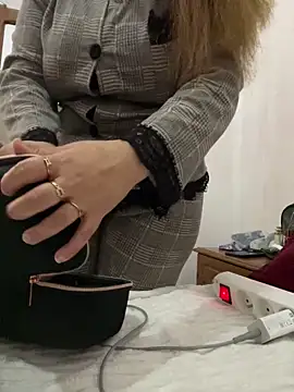 khayaal online show from February 10, 9:30 pm