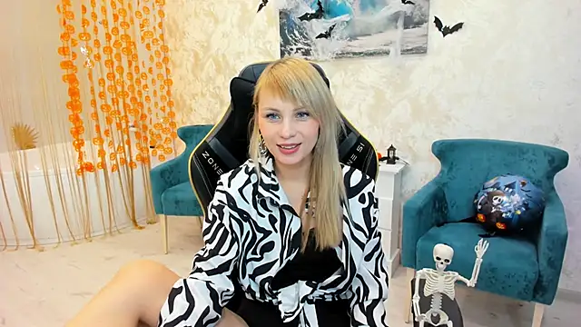 LindaSandy 1 online show from October 26, 9:15 am