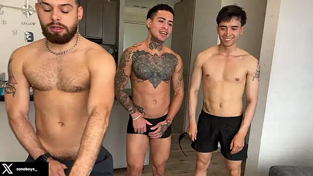 Snapshot of zoneboys chatting on February 6, 10:13 pm zoneboys online show from February 6, 10:13 pm