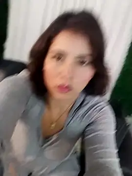 Snapshot of Tifany-fox chatting on December 4, 4:16 pm Tifany-fox online show from December 4, 4:16 pm