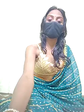 Snapshot of Riya_R24 chatting on November 8, 9:09 am Riya R24 online show from November 8, 9:09 am