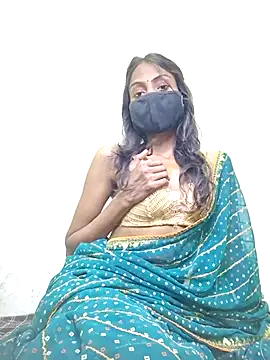 Snapshot of Riya_R24 chatting on November 24, 7:41 am Riya R24 online show from November 24, 7:41 am