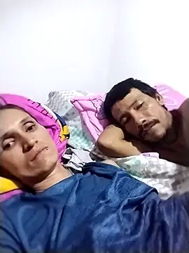 Snapshot of nachoandnathasha chatting on November 23, 4:01 am nachoandnathasha online show from November 23, 4:01 am