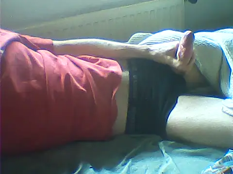 Snapshot of rimbaud77 chatting on October 21, 9:10 am rimbaud77 online show from October 21, 9:10 am