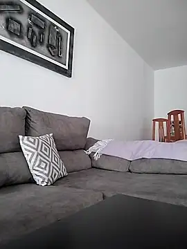 Snapshot of agustinalatina chatting on October 2, 8:10 am agustinalatina online show from October 2, 8:10 am