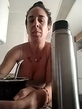 Snapshot of agustinalatina chatting on October 16, 9:21 am agustinalatina online show from October 16, 9:21 am