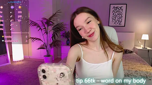 Shriya Sarann online show from October 19, 2:07 pm