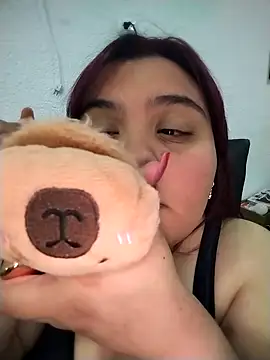 Snapshot of Dolce_pearl chatting on February 21, 3:07 am Dolce pearl online show from February 21, 3:07 am