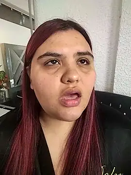 Snapshot of Dolce_pearl chatting on March 31, 2:02 am Dolce pearl online show from March 31, 2:02 am