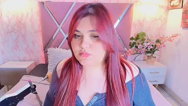 Snapshot of Dolce_pearl chatting on April 5, 2:53 am Dolce pearl online show from April 5, 2:53 am