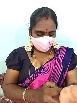 Snapshot of Tamil_riyalini12 chatting on April 3, 5:22 pm Tamil riyalini12 online show from April 3, 5:22 pm