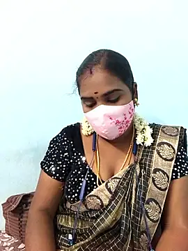 Snapshot of Tamil_riyalini12 chatting on April 15, 12:34 pm Tamil riyalini12 online show from April 15, 12:34 pm