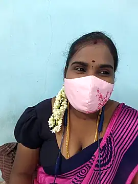 Snapshot of Tamil_riyalini12 chatting on April 19, 6:13 am Tamil riyalini12 online show from April 19, 6:13 am