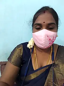 Snapshot of Tamil_riyalini12 chatting on April 25, 6:49 pm Tamil riyalini12 online show from April 25, 6:49 pm