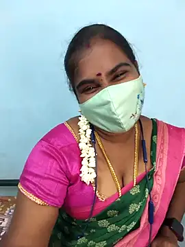 Snapshot of Tamil_riyalini12 chatting on May 2, 5:18 pm Tamil riyalini12 online show from May 2, 5:18 pm