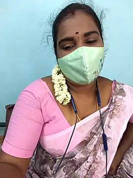 Snapshot of Tamil_riyalini12 chatting on May 7, 5:35 am Tamil riyalini12 online show from May 7, 5:35 am