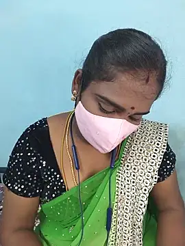 Snapshot of Tamil_riyalini12 chatting on May 15, 6:42 am Tamil riyalini12 online show from May 15, 6:42 am