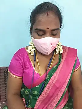 Snapshot of Tamil_riyalini12 chatting on May 16, 1:43 pm Tamil riyalini12 online show from May 16, 1:43 pm