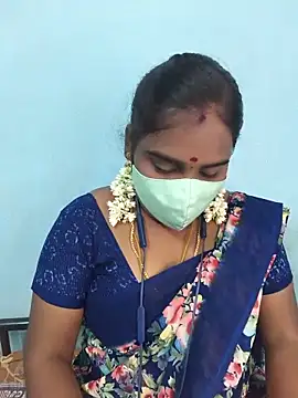 Snapshot of Tamil_riyalini12 chatting on May 17, 6:26 pm Tamil riyalini12 online show from May 17, 6:26 pm