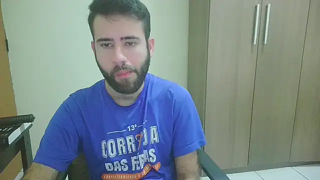 Snapshot of fthrfthr chatting on February 28, 3:18 am fthrfthr online show from February 28, 3:18 am