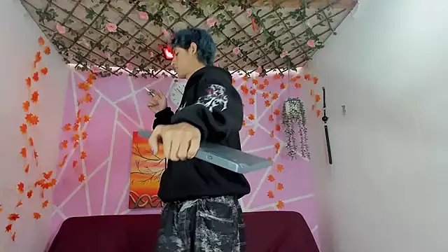 Snapshot of Bastian_boyshot77 chatting on September 29, 3:06 pm Bastian boyshot77 online show from September 29, 3:06 pm